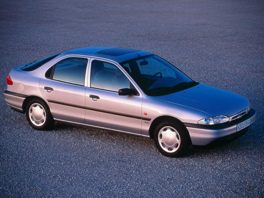  Ford Mondeo Hatchback 1993 года  (фото 2 из 4)
